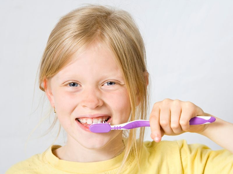 Dental Med Sevilla – Cuidado dental en niños Cuidado dental en niños